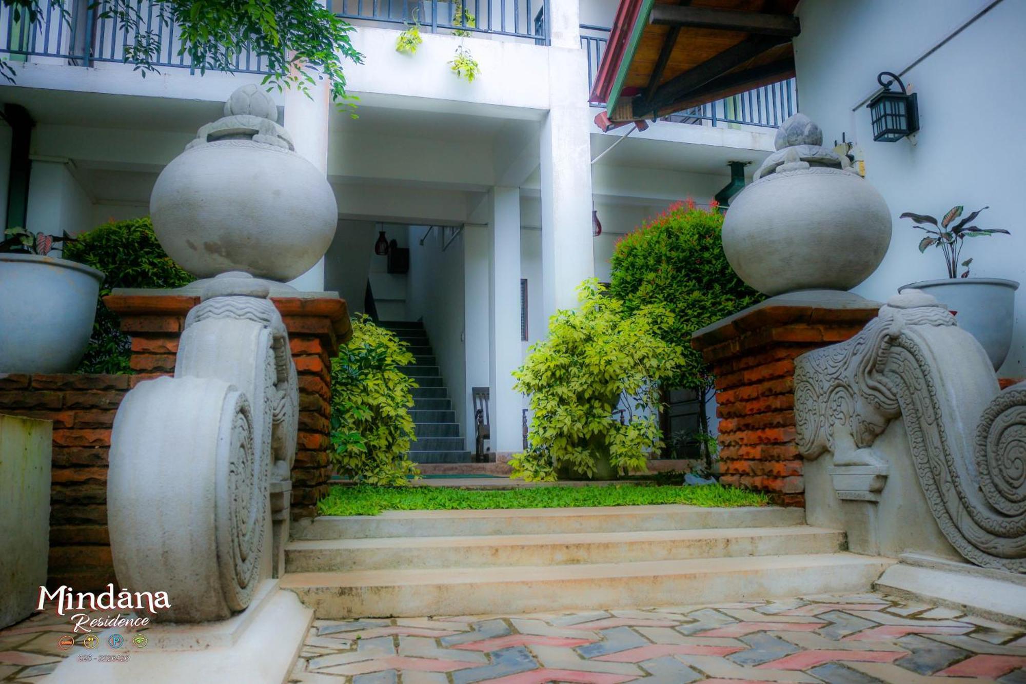 Mindana Residence アヌラーダプラ エクステリア 写真