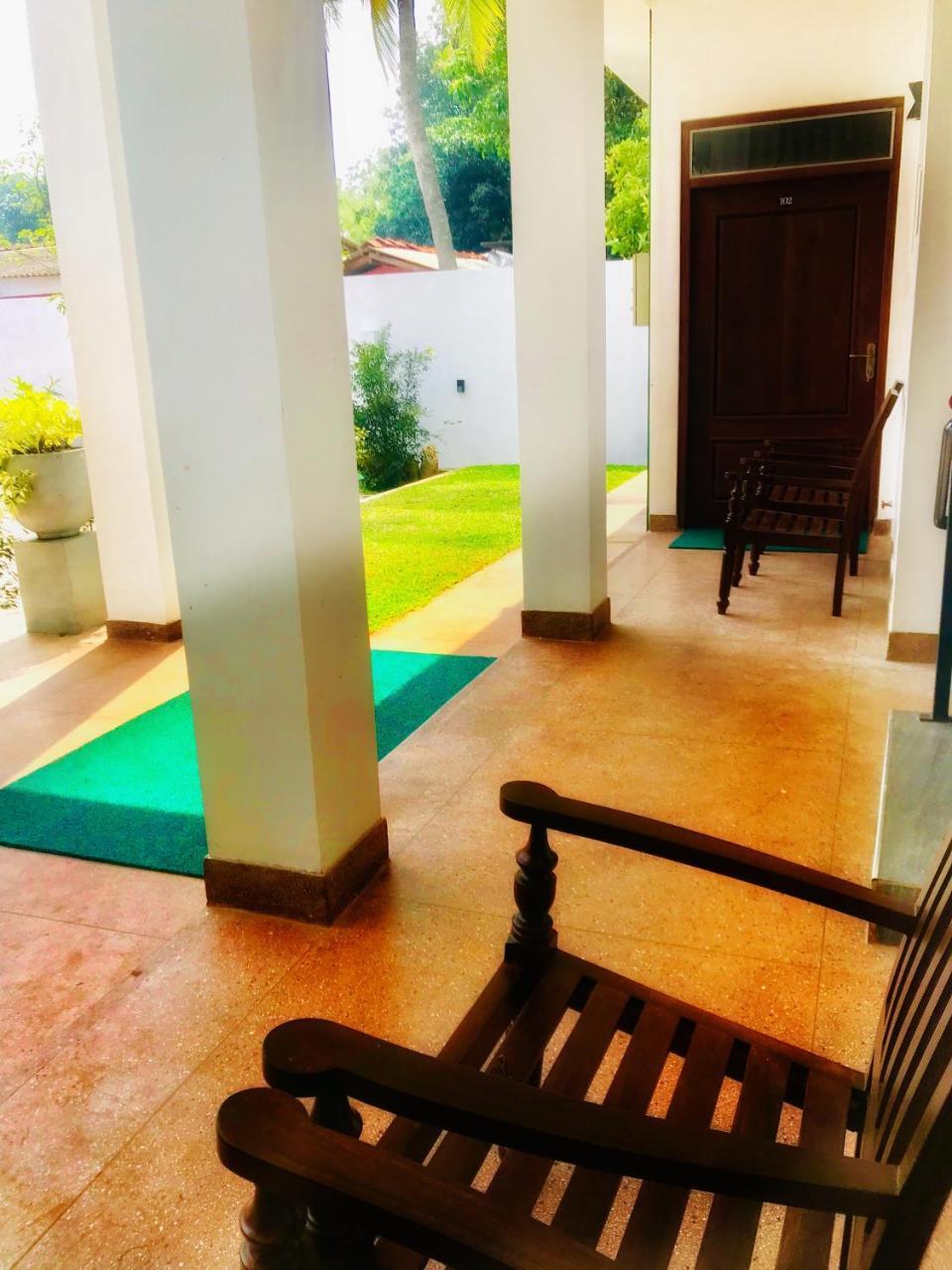 Mindana Residence アヌラーダプラ エクステリア 写真